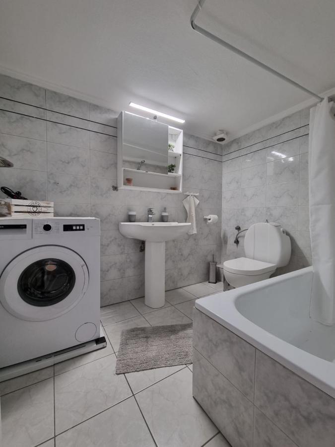 Casa Domenica Apartment Peraía Екстериор снимка
